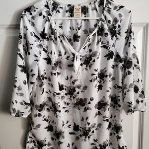 Faded Glory floral top